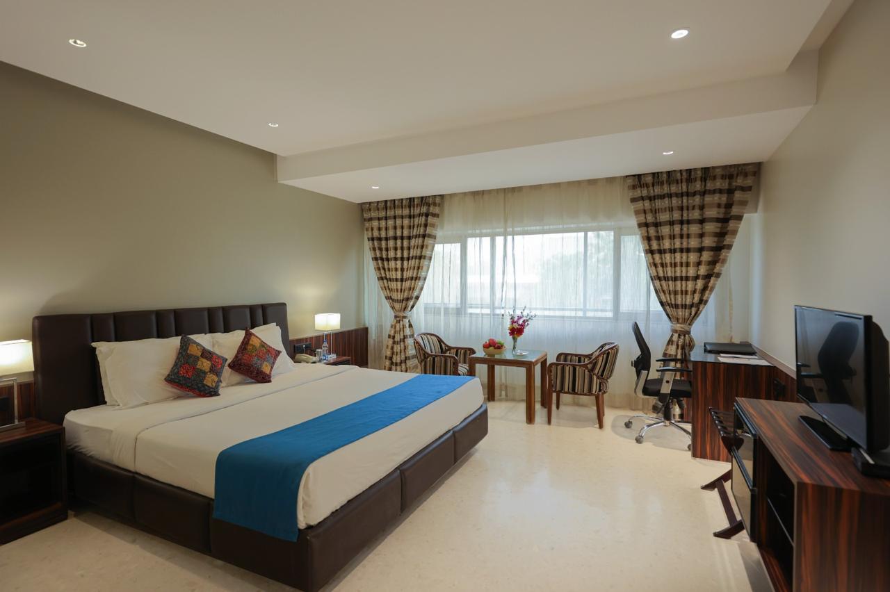 Superior King Bed room at Hotel Prince