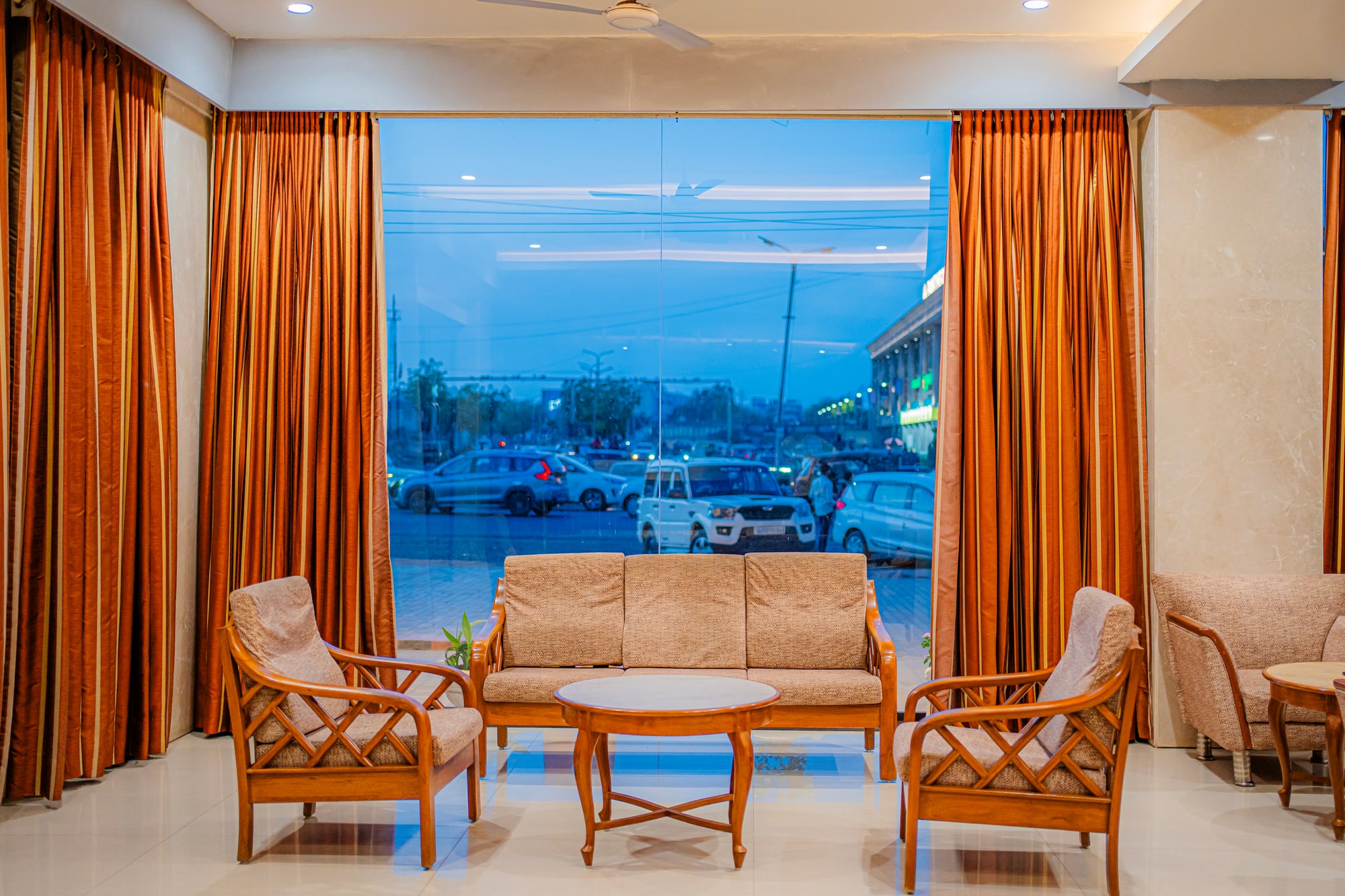 Hotel Prince Residency lounge